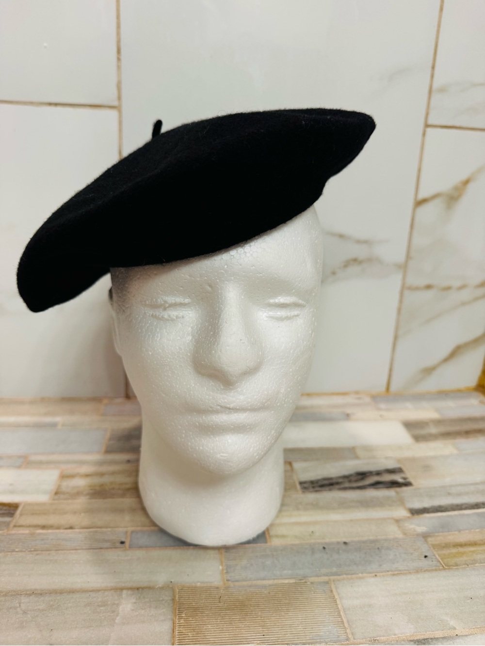Vintage Betmar Black Wool French Beret Made in France Classic Parisian Hat 6 7/8 - Picture 4 of 8